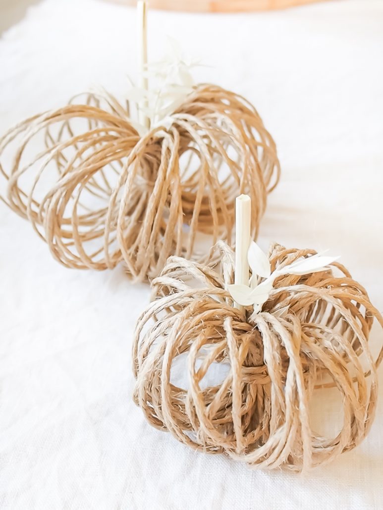 deko kürbis basteln aus Jute
