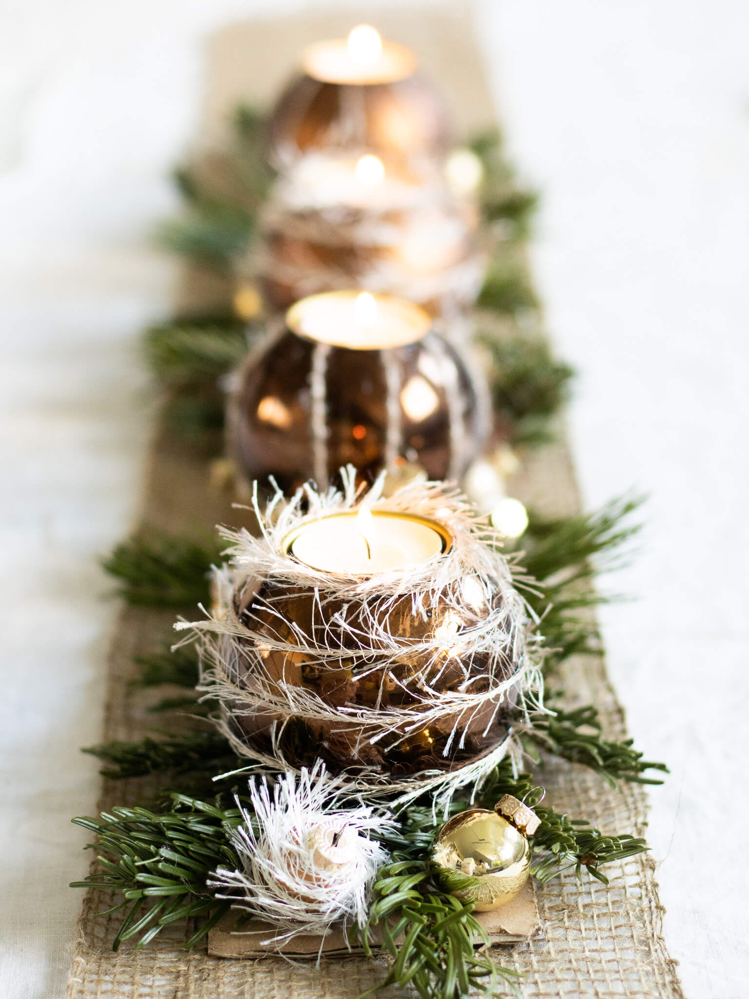 DIY: Weihnachtliche Tischdekoration (Weihnachtstafel dekorieren)