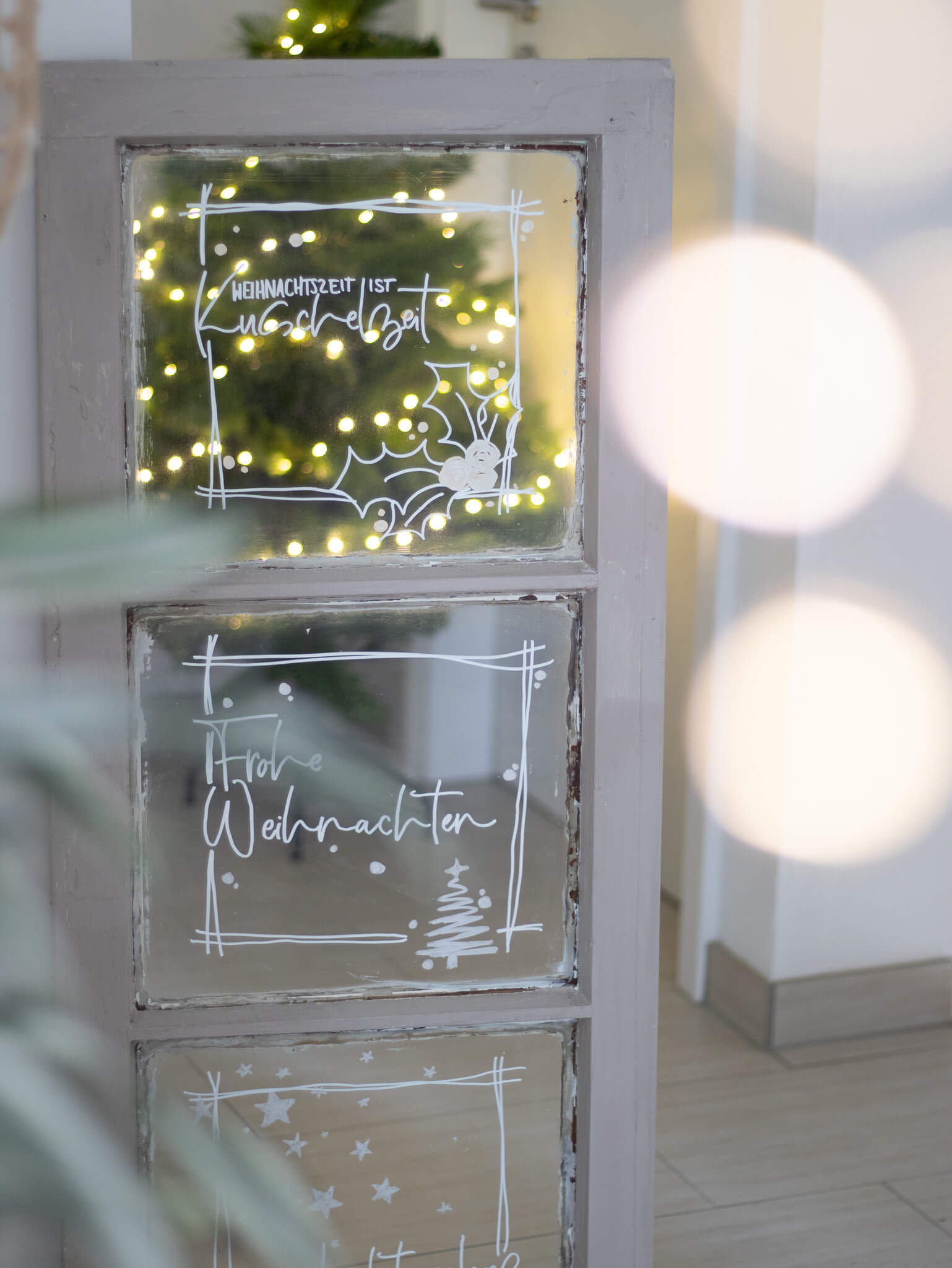 DIY: Weihnachtliche Fensterbilder